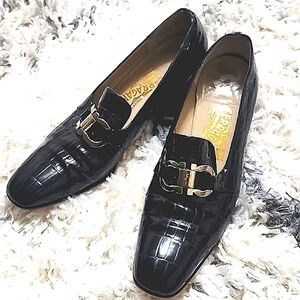 Ferragamo Women's Black Embossed Leather Low Block Heels Size 9